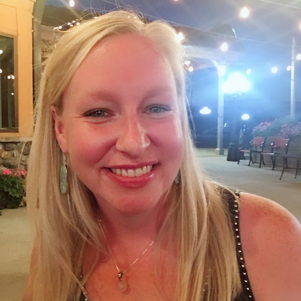 Meet your Posher, Dena